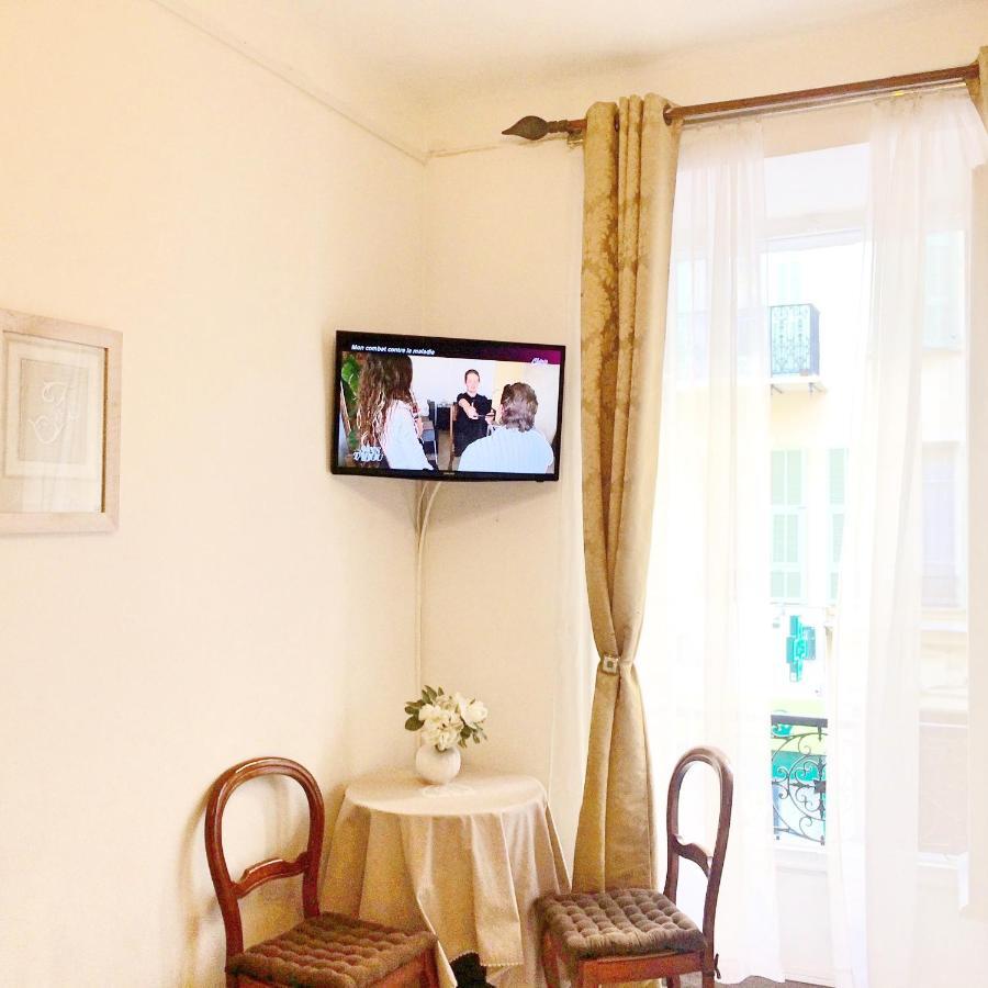 Nice Center Studio Guesthouse Екстер'єр фото